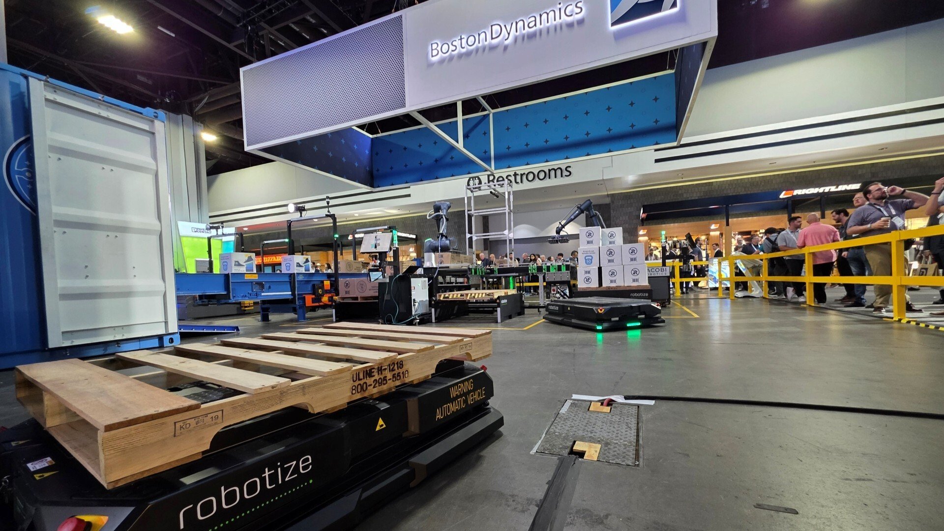 GoPal U24W at Boston Dynamics' booth at MODEX26